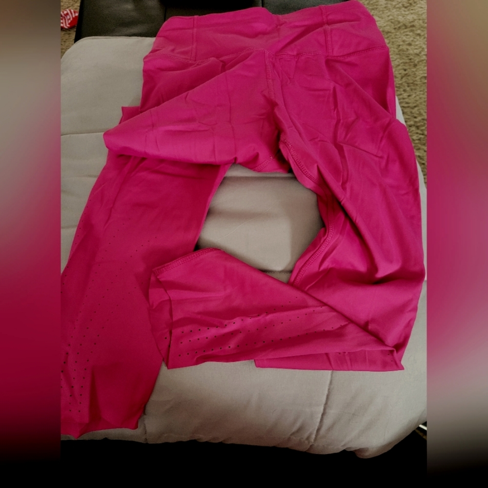 Magenta athletic leggings